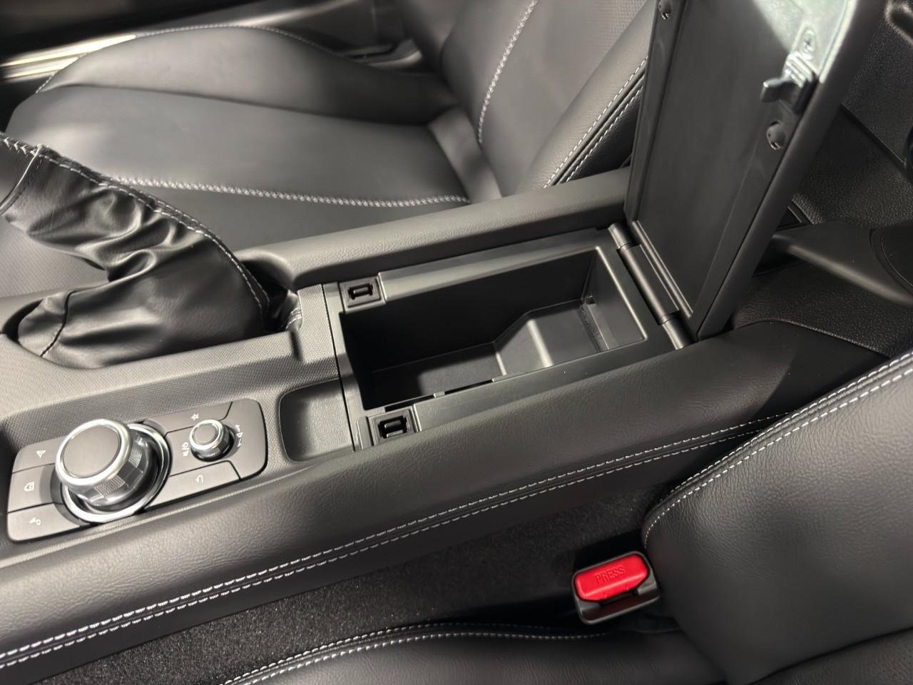 New 2025 MAZDA MX-5 Miata Grand Touring w/ Appearance Package RWD image 12