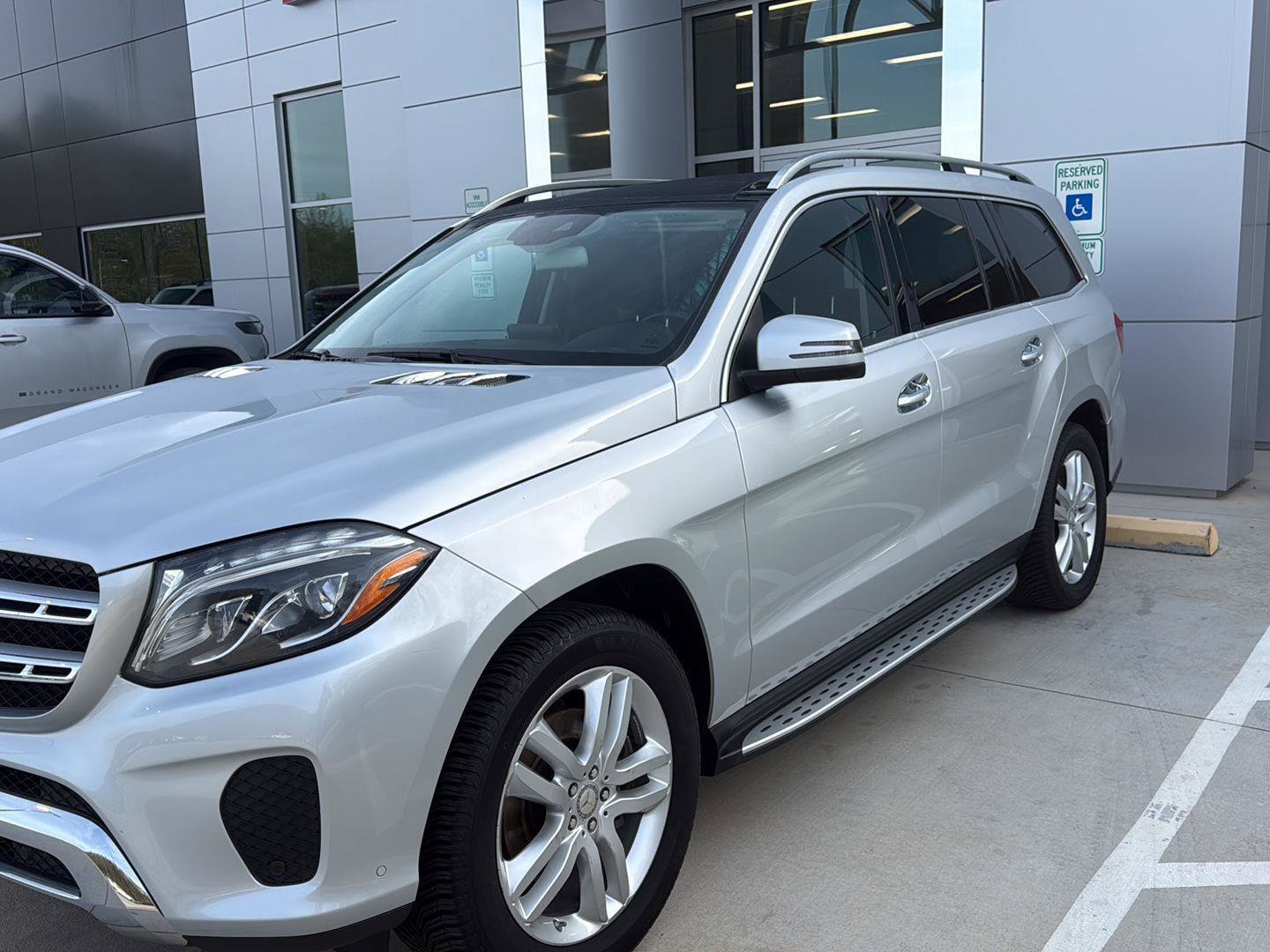 Used 2017 Mercedes-Benz GLS 450 4MATIC image 11