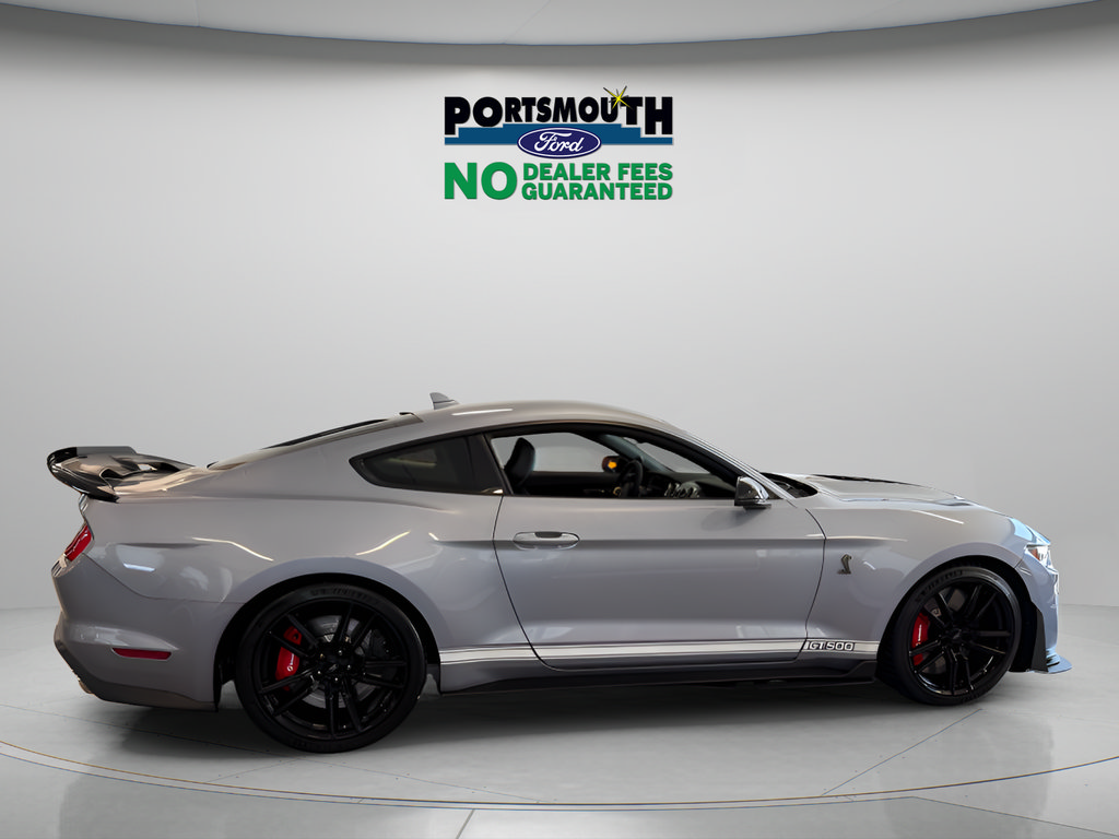 Used 2022 Ford Mustang Shelby GT500 w/ Technology Package RWD image 6