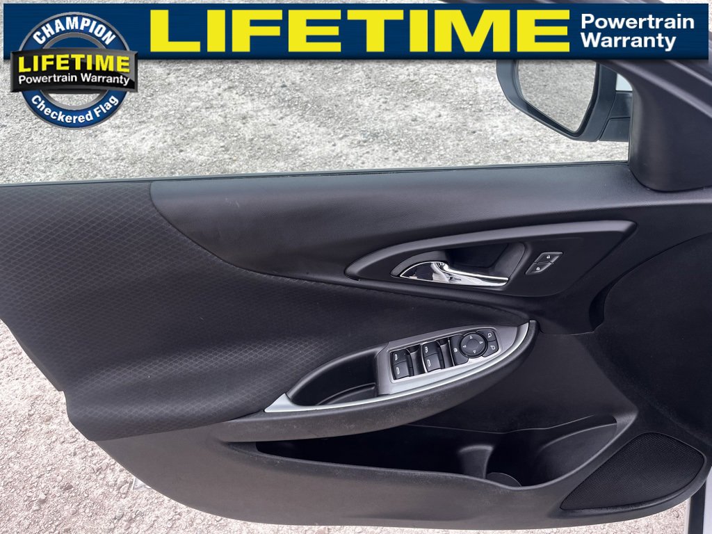 Used 2023 Chevrolet Malibu LT image 17