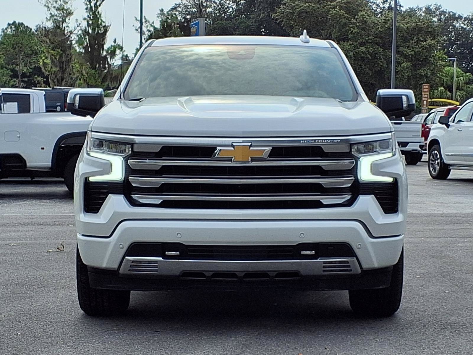 Certified 2024 Chevrolet Silverado 1500 High Country w/ Z71 Off-Road Package AWD/4WD image 2