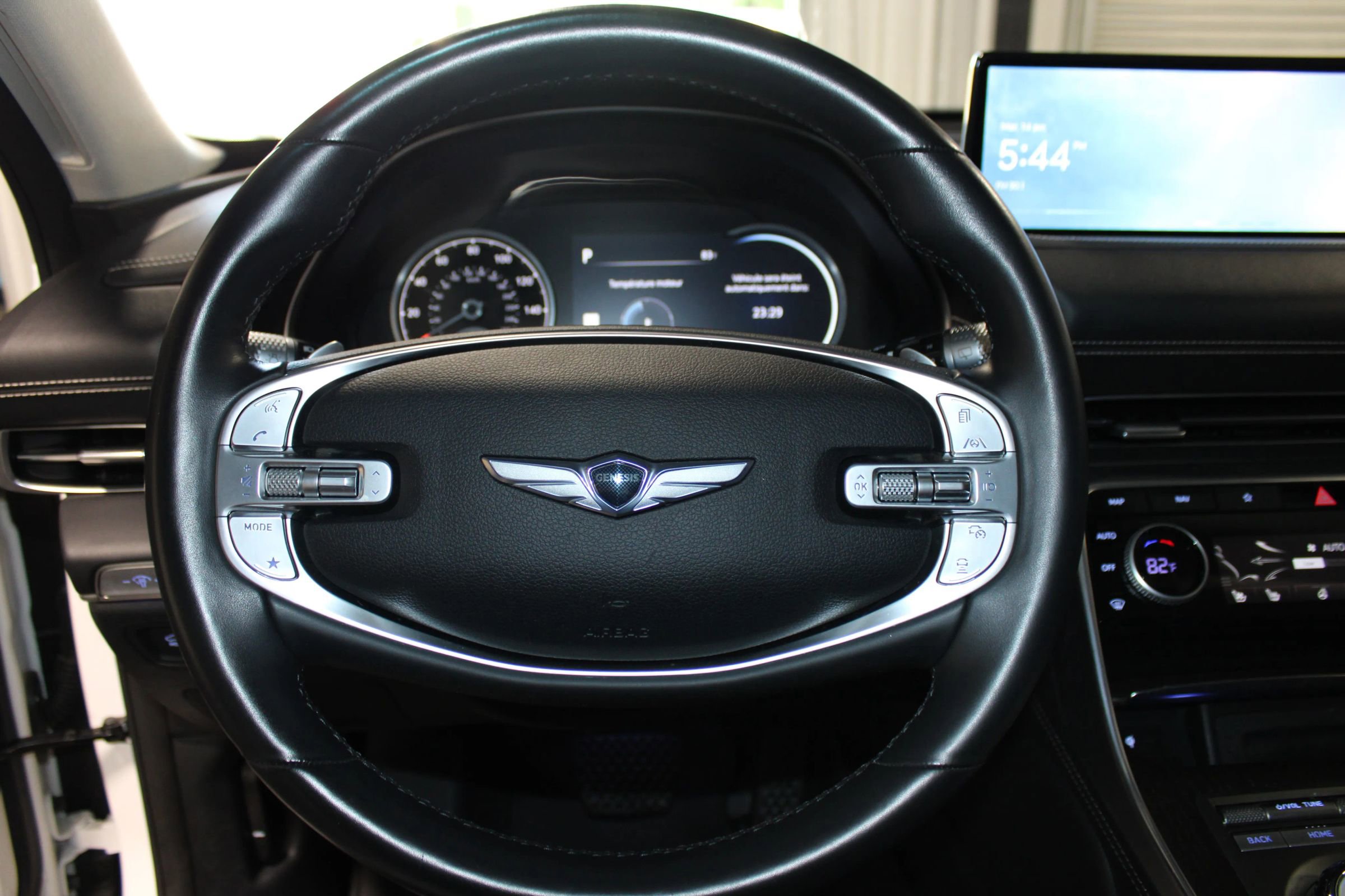 Used 2023 Genesis GV80 2.5T w/ Advanced Package AWD/4WD image 13