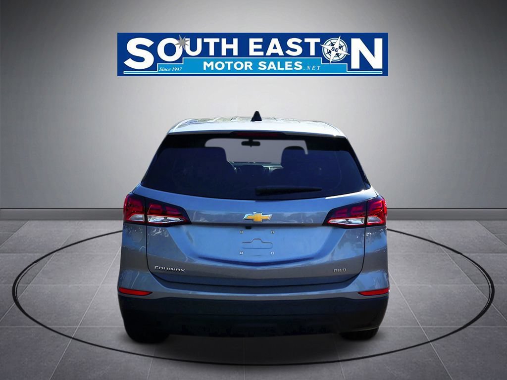 Used 2023 Chevrolet Equinox LS w/ LPO, Floor Liner Package AWD/4WD image 4