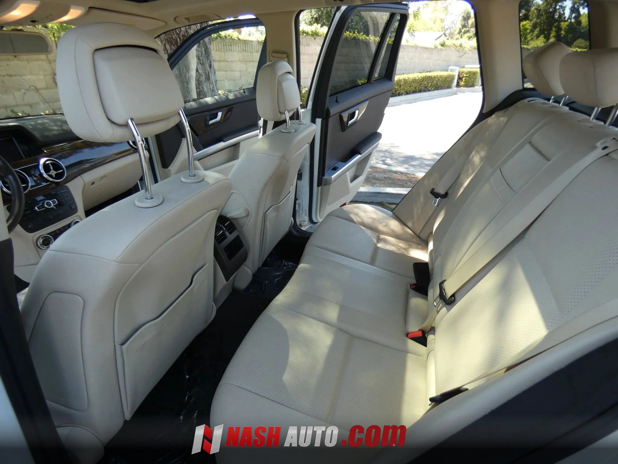Used 2015 Mercedes-Benz GLK 350 2WD image 25