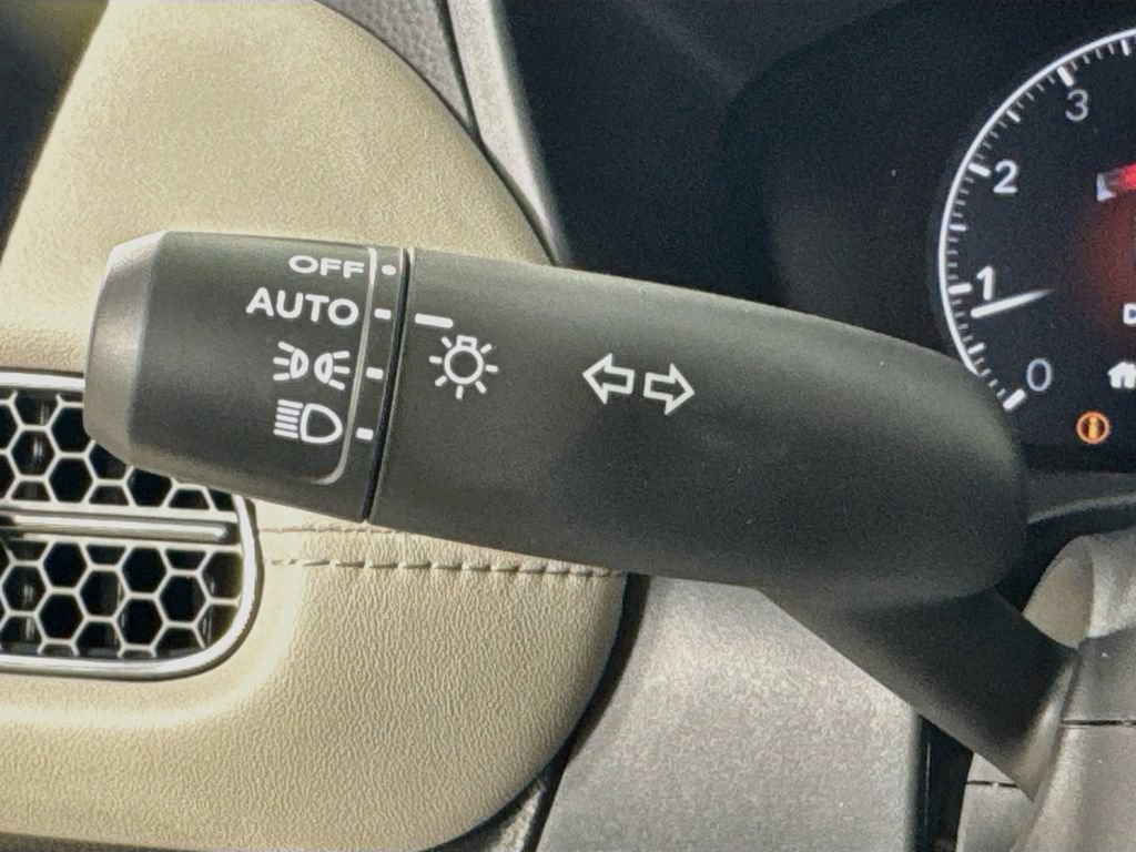 New 2027 Honda HR-V LX image 17