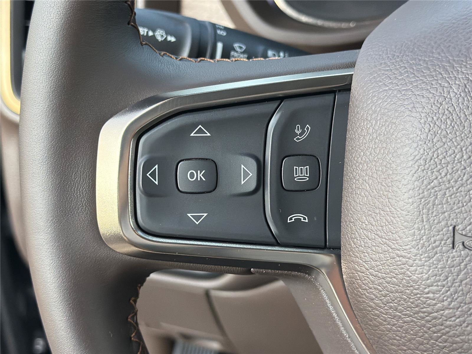 Used 2025 RAM 3500 Longhorn AWD/4WD image 26