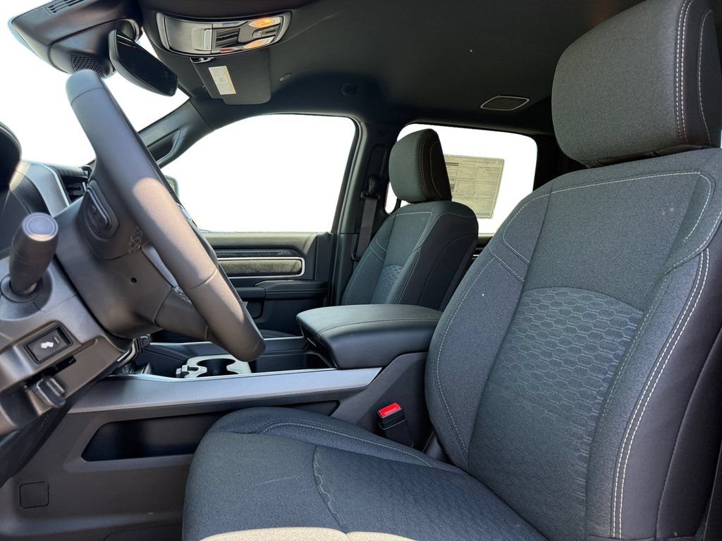 New 2026 RAM 3500 Big Horn AWD/4WD image 9