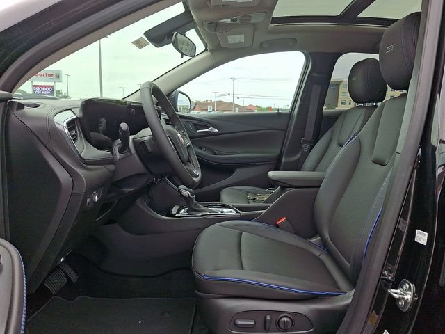 New 2026 Buick Encore GX Sport Touring w/ Advanced Technology Package FWD image 9