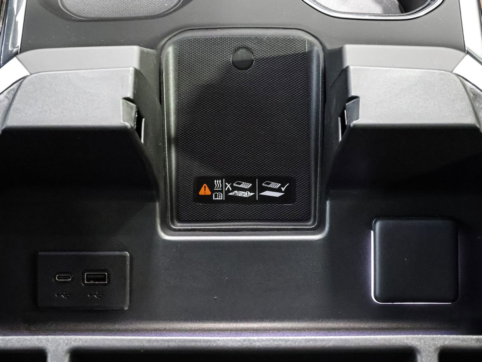 New 2026 GMC Sierra 1500 Elevation w/ Elevation Premium Package image 30