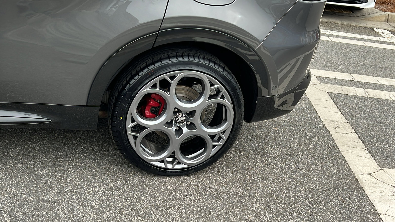 Used 2024 Alfa Romeo Tonale Veloce image 12