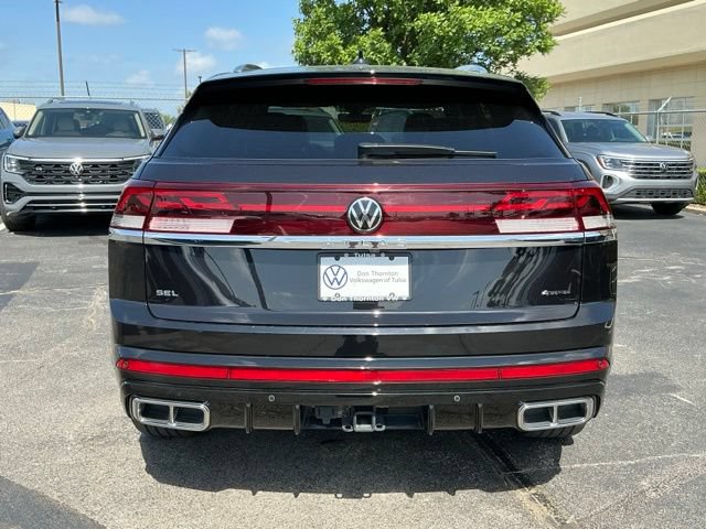 Used 2024 Volkswagen Atlas Cross Sport SEL Premium R-Line AWD/4WD image 4