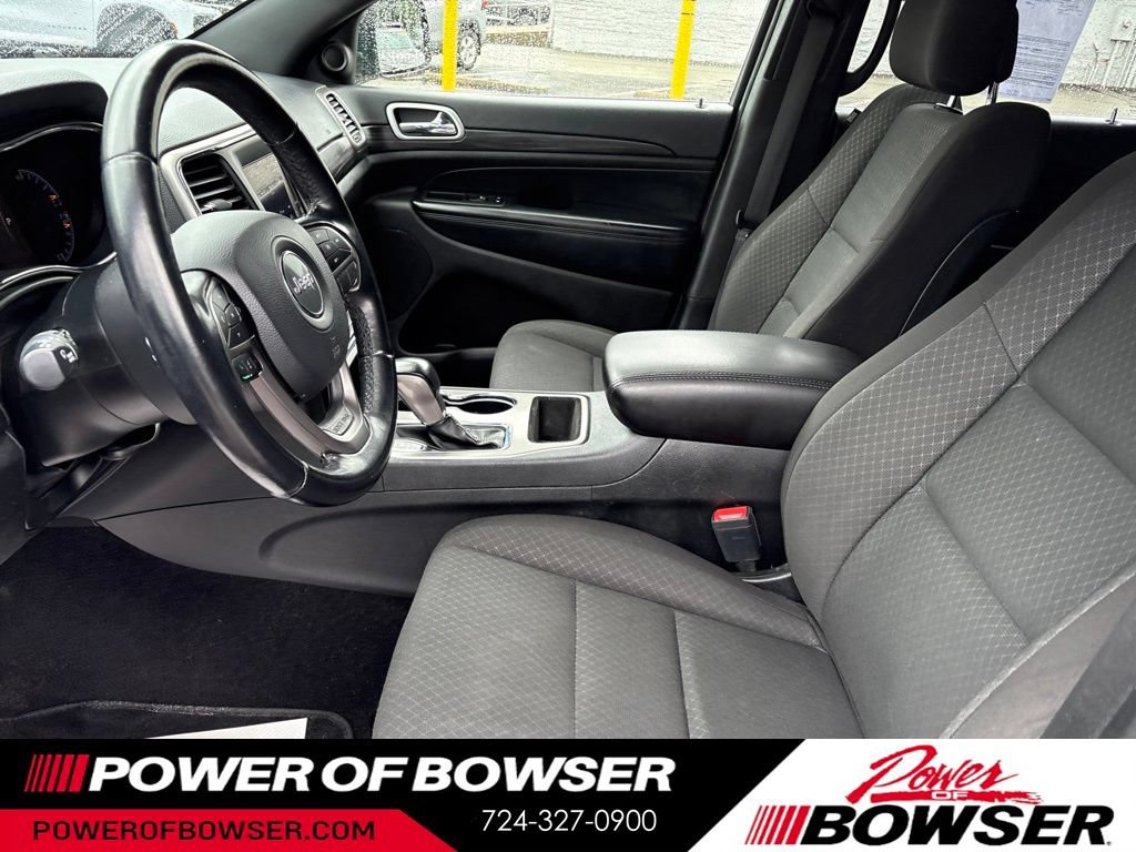 Used 2021 Jeep Grand Cherokee Laredo AWD/4WD image 9
