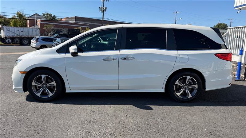 Used 2018 Honda Odyssey Touring image 3