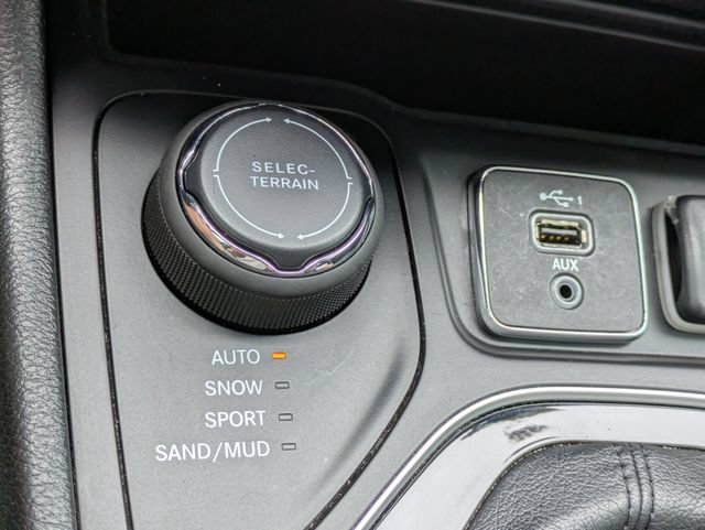 Certified 2023 Jeep Cherokee Altitude Lux AWD/4WD image 26