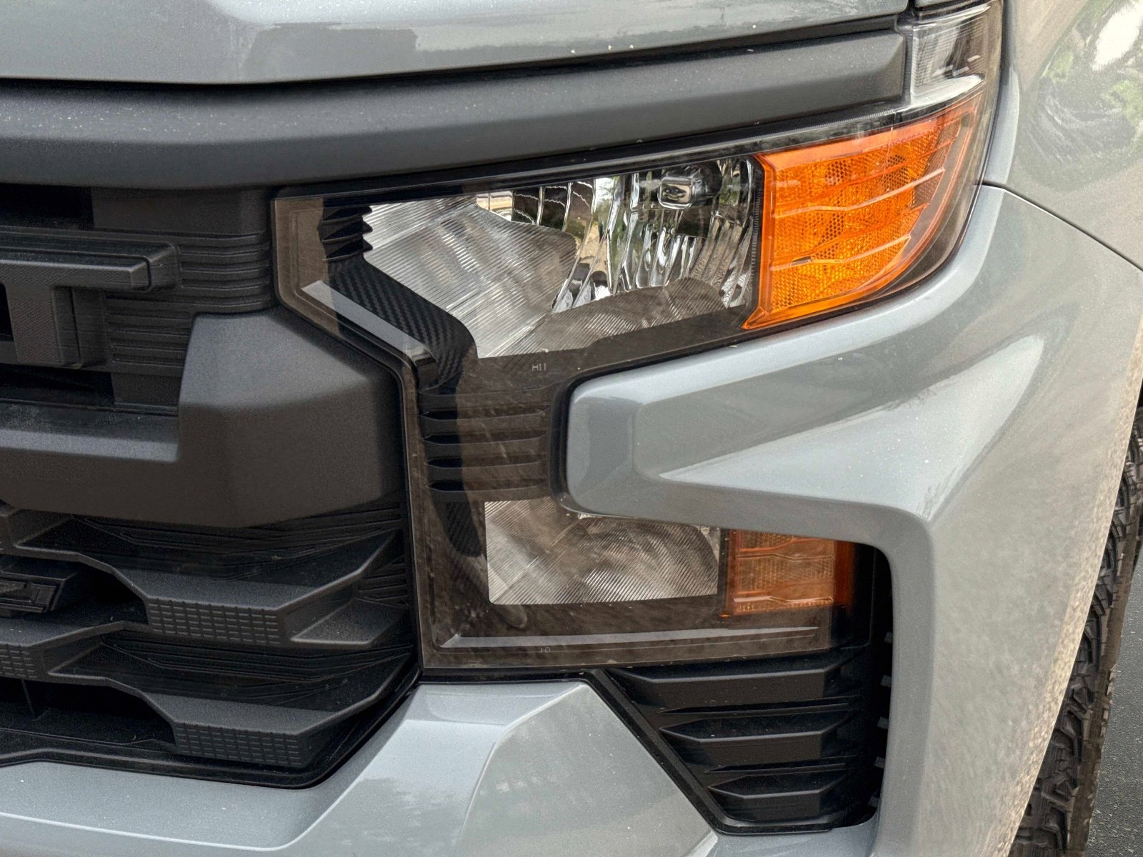 Used 2025 Chevrolet Silverado 1500 Custom Trail Boss w/ LPO, Dark Essentials Package AWD/4WD image 9
