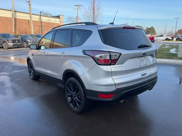 Used 2017 Ford Escape SE w/ Equipment Group 201A image 7