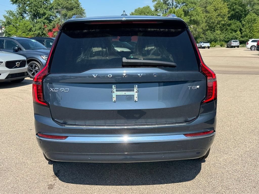 New 2026 Volvo XC90 T8 Plus w/ Protection Package AWD/4WD image 3
