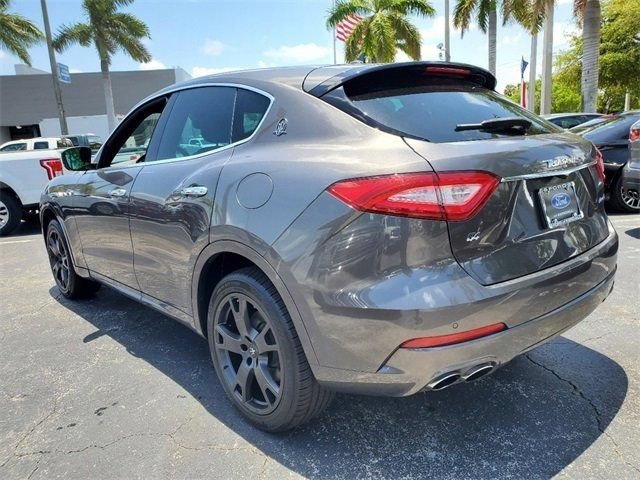 Used 2019 Maserati Levante AWD/4WD image 6