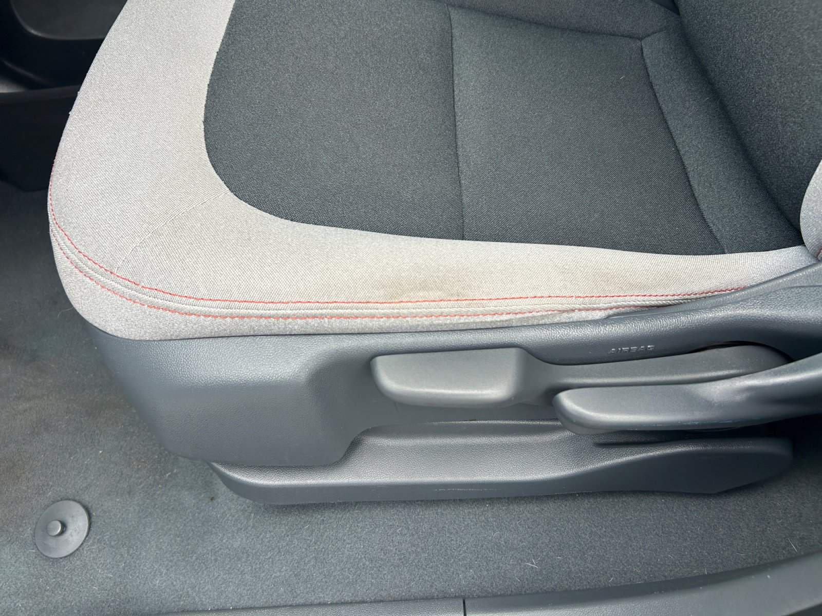 Used 2019 Chevrolet Bolt LT FWD image 14