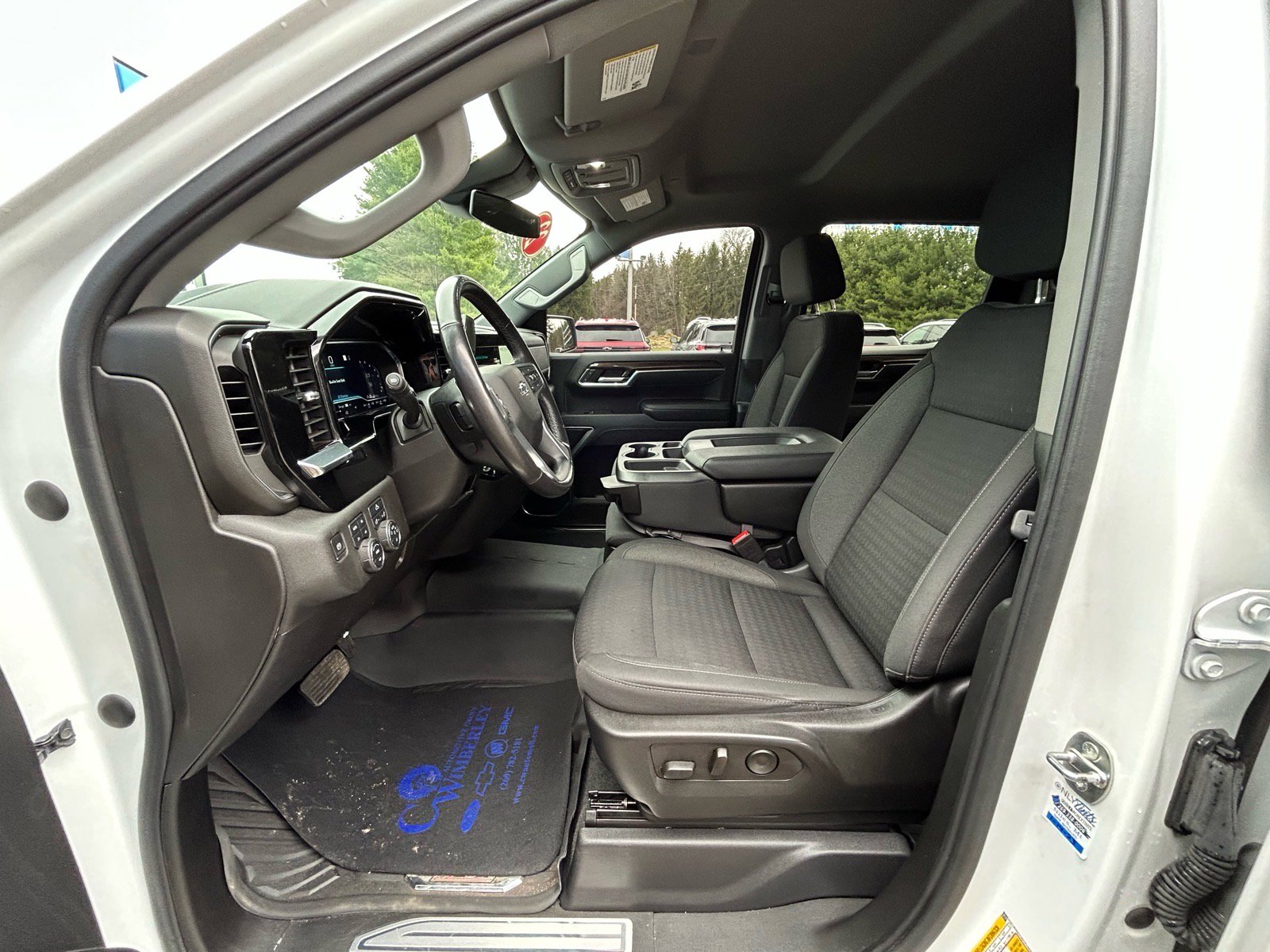 Used 2022 Chevrolet Silverado 1500 RST AWD/4WD image 9