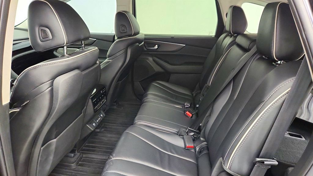 Used 2023 Acura MDX SH-AWD w/ Advance Package image 25