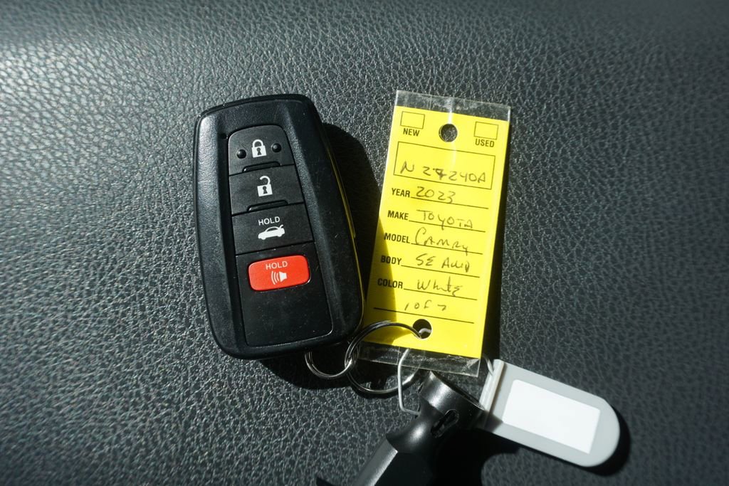 Used 2023 Toyota Camry SE w/ Cold Weather Package image 23