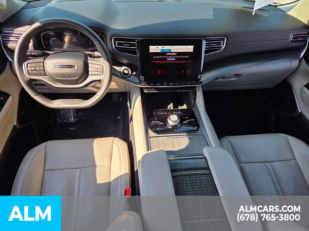 Used 2023 Jeep Wagoneer L Series III w/ Preferred Equipment Group image 10