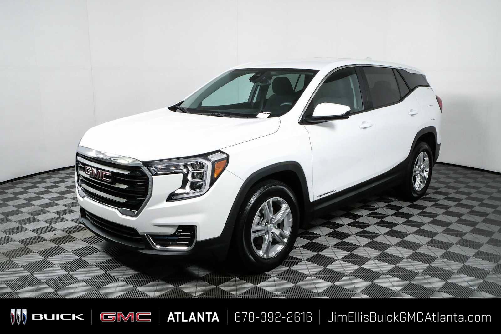 Used 2023 GMC Terrain SLE FWD image 24