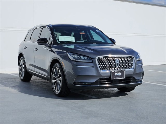 Certified 2021 Lincoln Corsair Reserve image 3