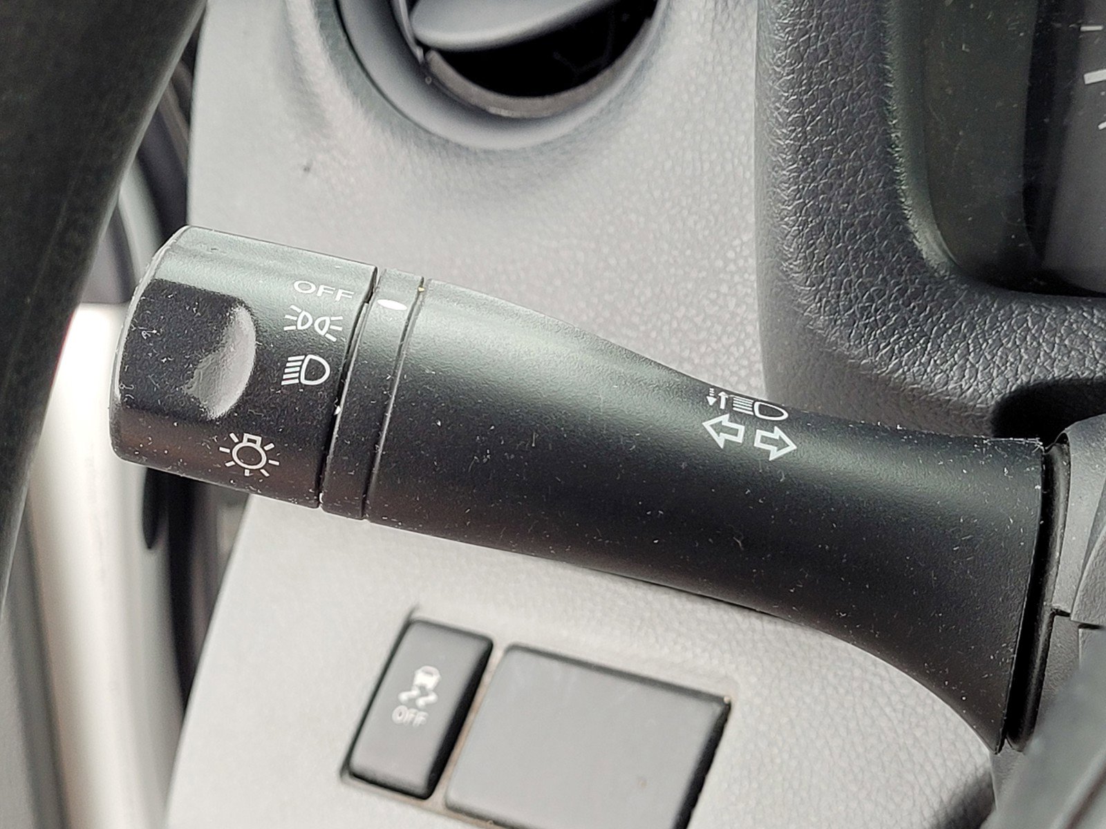 Used 2015 Nissan NV200 S FWD image 14
