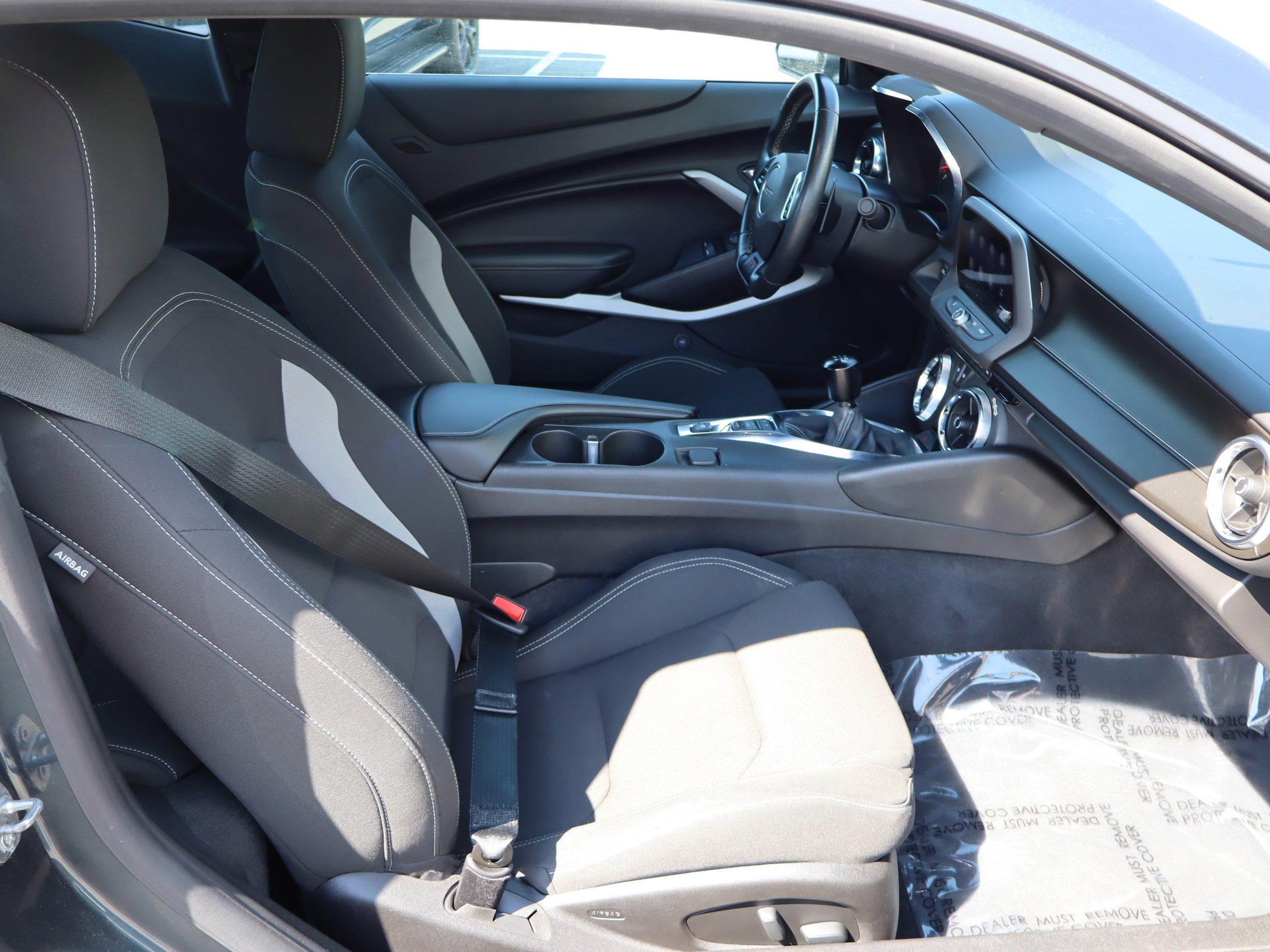 Used 2020 Chevrolet Camaro SS RWD image 31