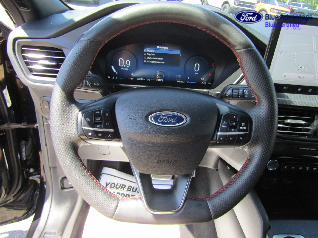 Used 2023 Ford Escape ST-Line Elite w/ Premium Technology Package AWD/4WD image 16