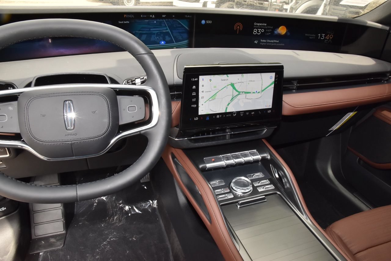New 2026 Lincoln Nautilus Reserve w/ Jet Appearance Package AWD/4WD image 32