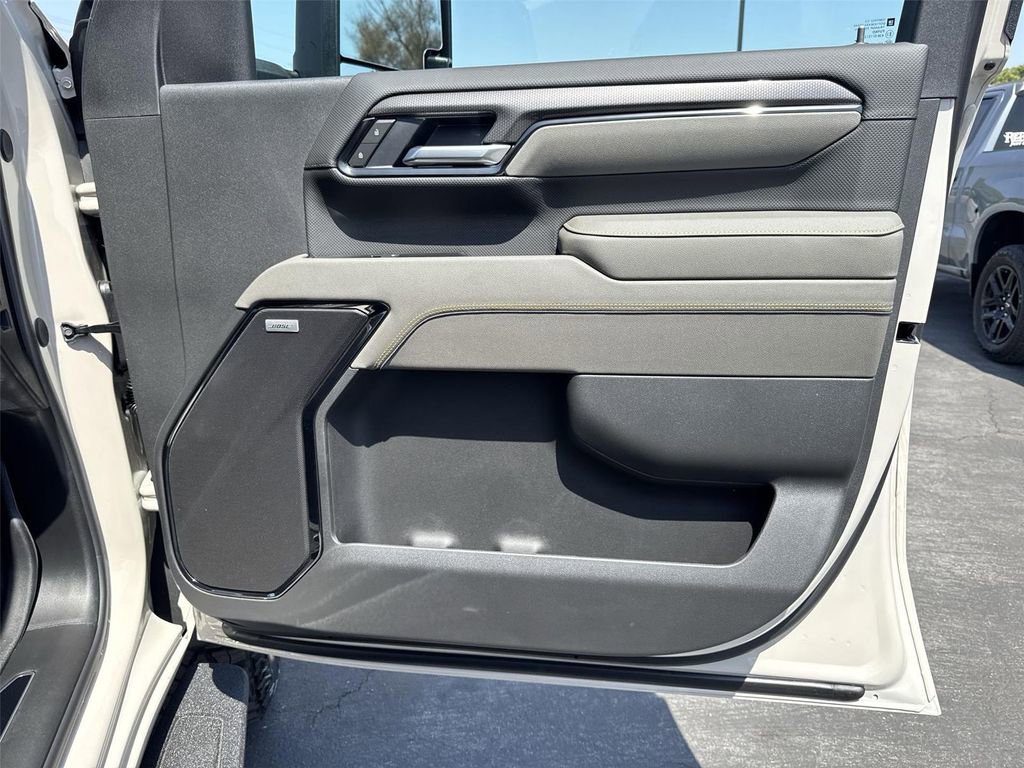New 2026 Chevrolet Silverado 2500 ZR2 w/ ZR2 Bison Edition AWD/4WD image 32