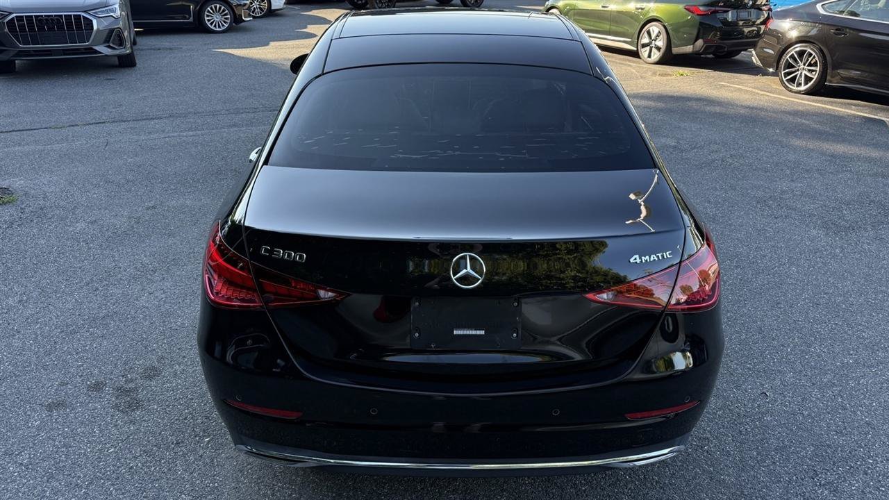 Used 2022 Mercedes-Benz C 300 4MATIC Sedan image 16