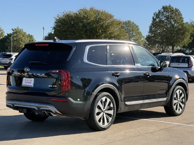 Used 2021 Kia Telluride EX w/ EX Premium Package FWD image 4