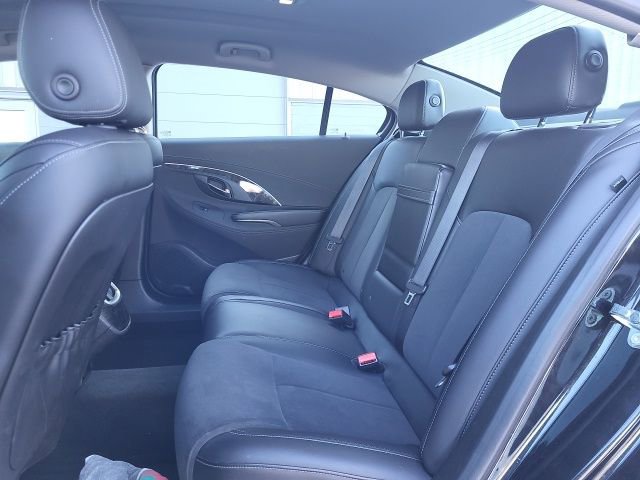Used 2015 Buick LaCrosse Base image 11