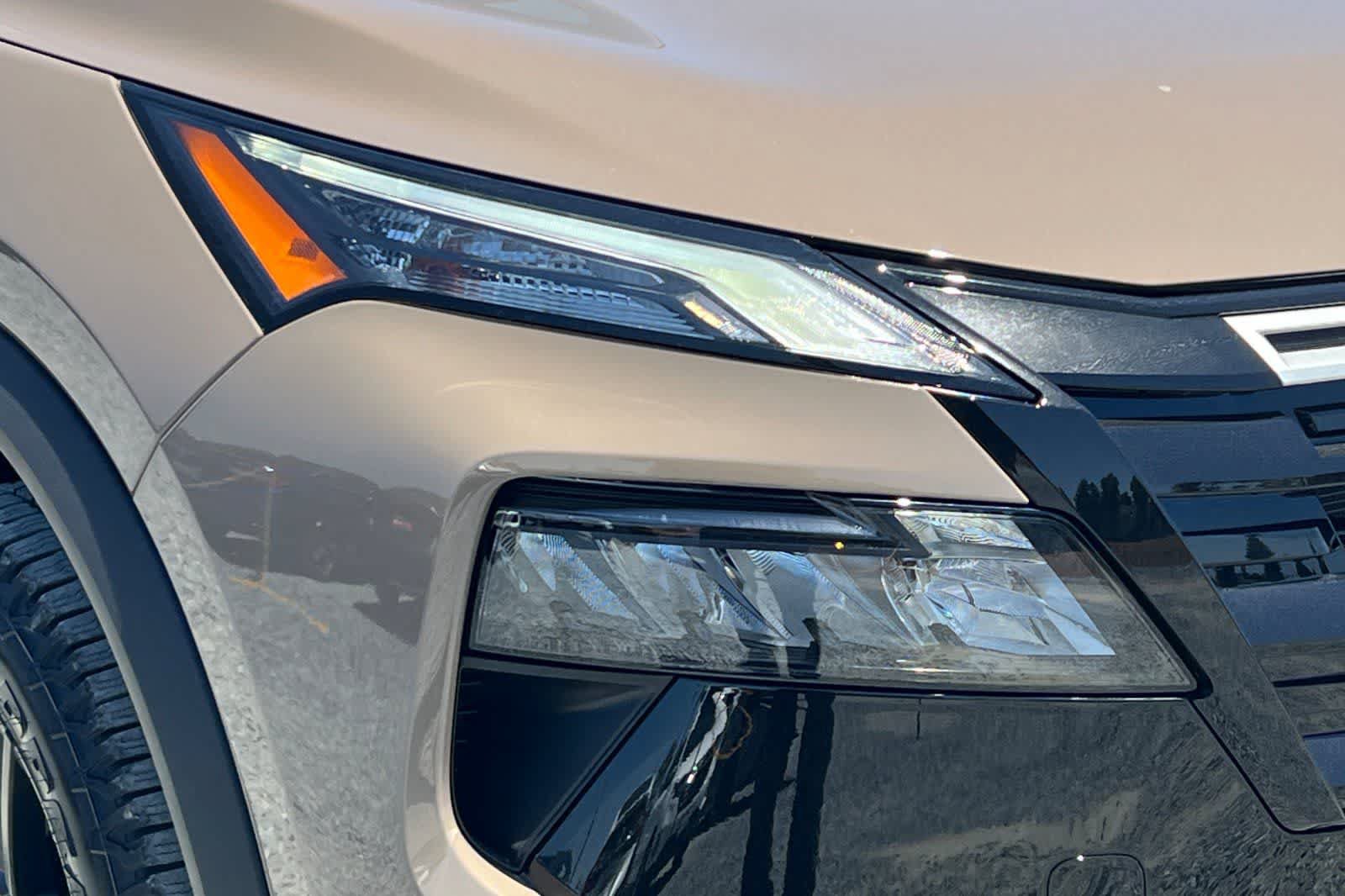 New 2026 Nissan Rogue SV AWD/4WD image 33