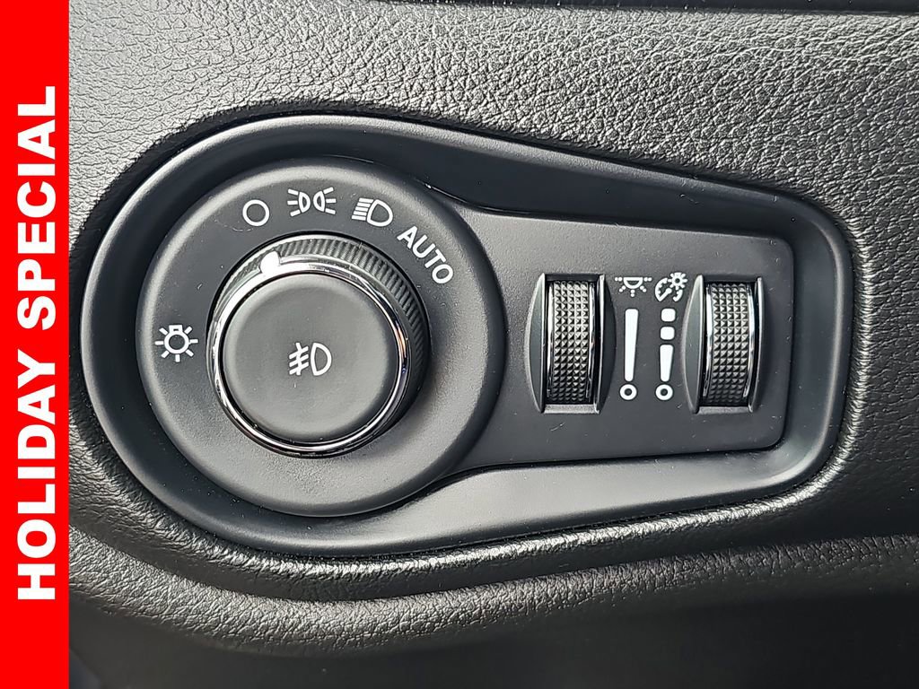 Used 2022 Jeep Renegade Trailhawk image 26