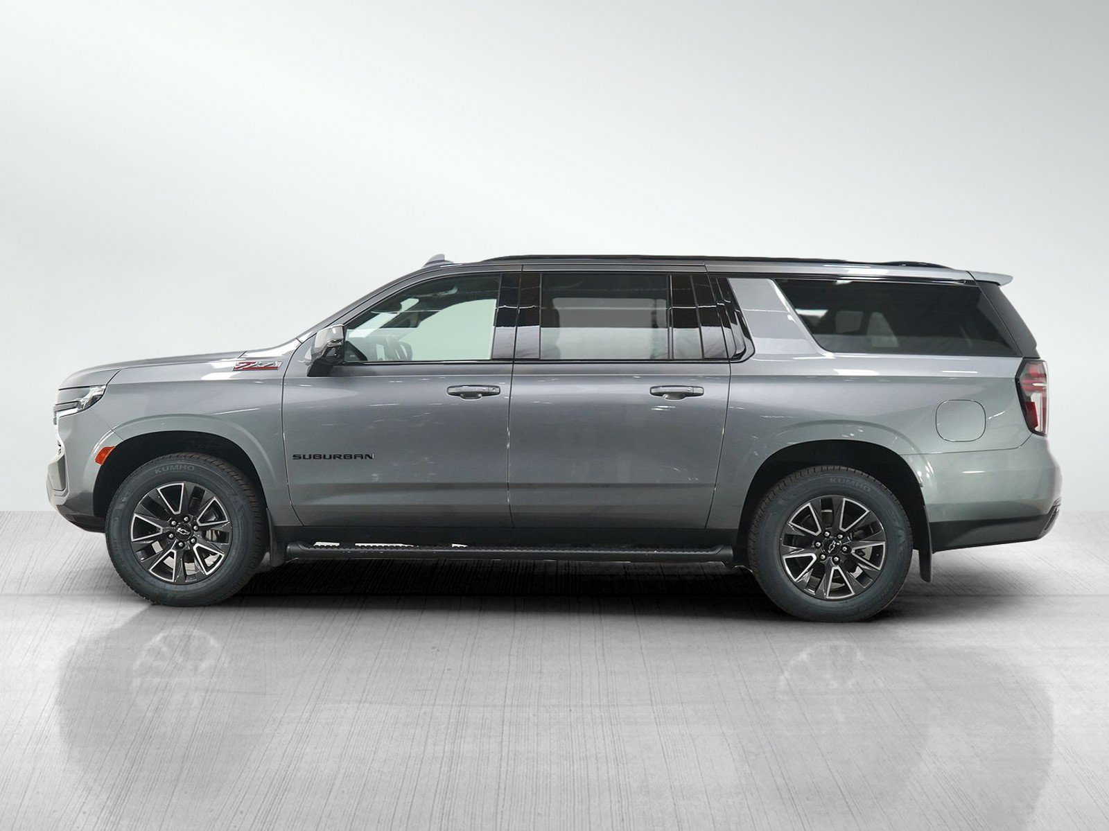 Used 2021 Chevrolet Suburban Z71 w/ Z71 Off-Road Package AWD/4WD image 2