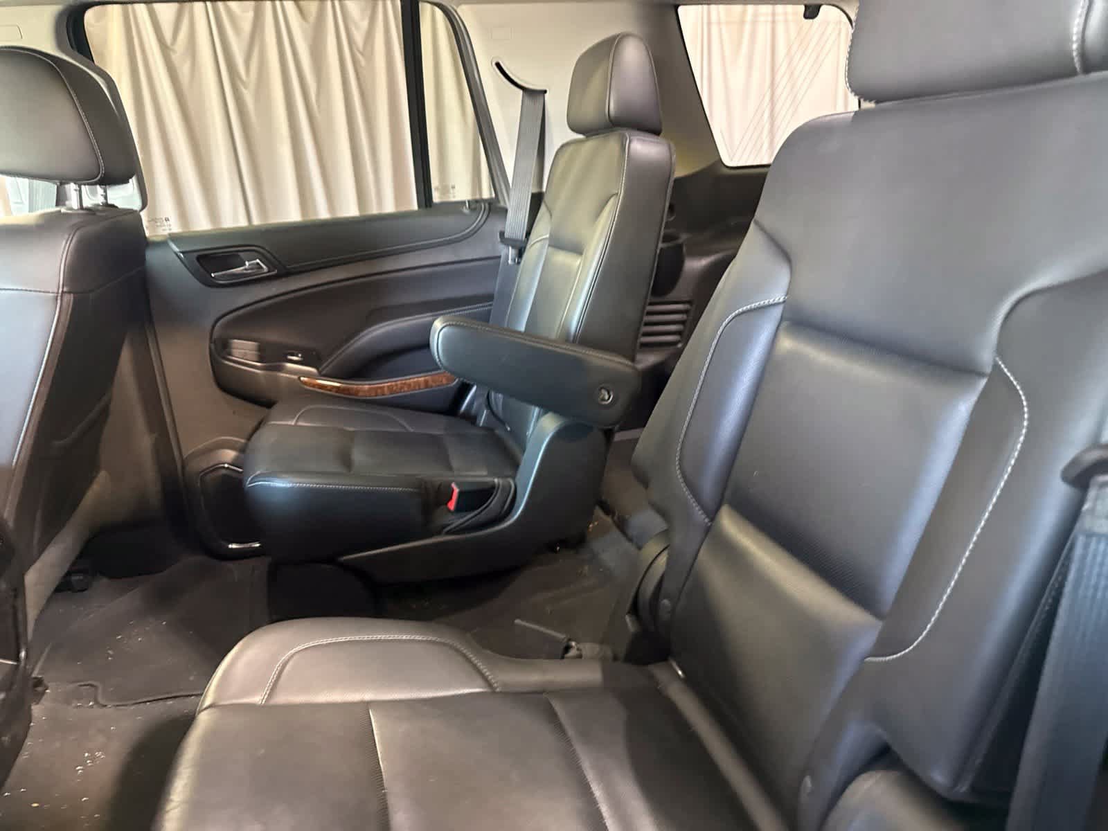 Used 2019 Chevrolet Tahoe Premier AWD/4WD image 18