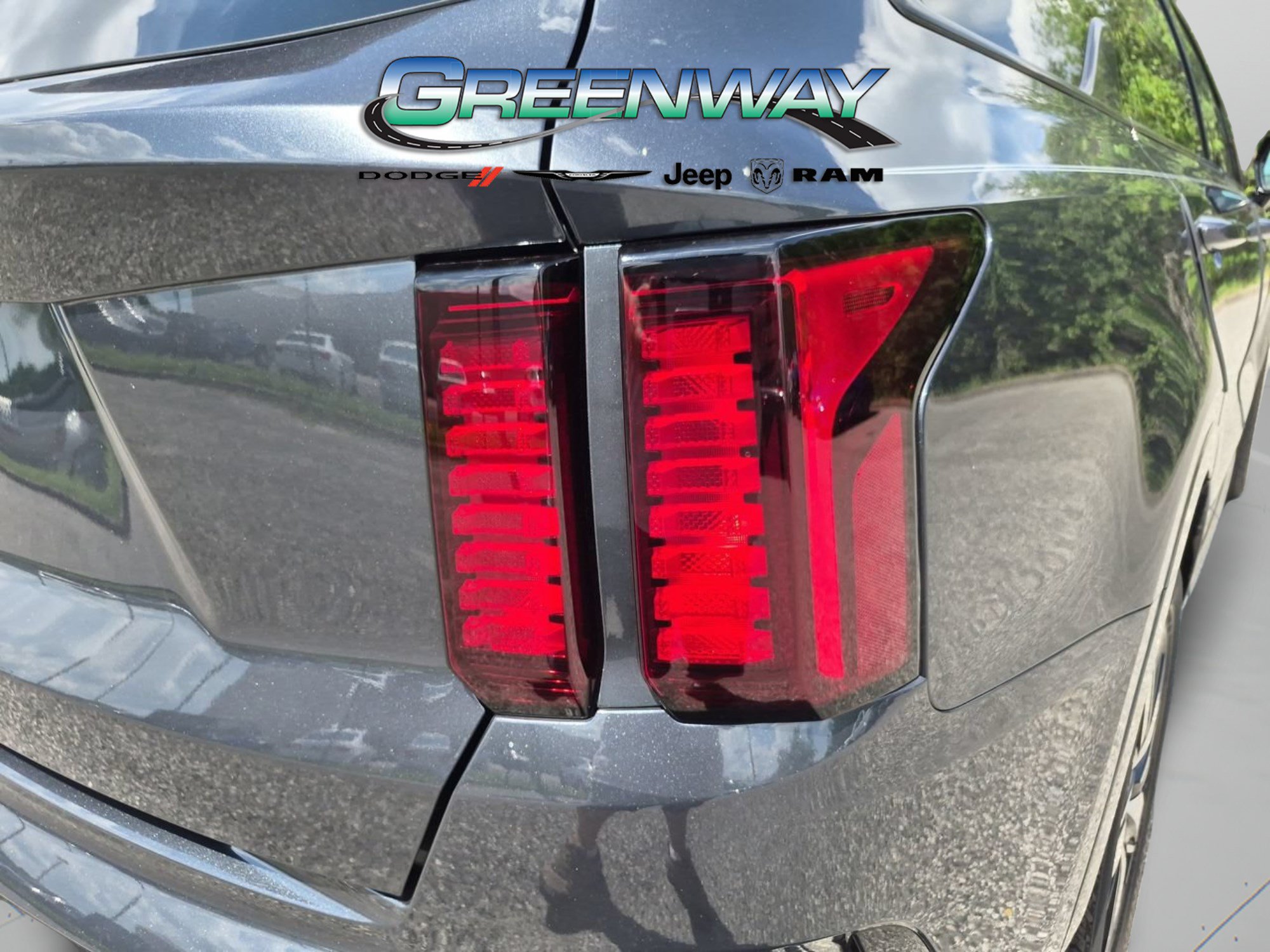 Used 2023 Kia Sorento S FWD image 31