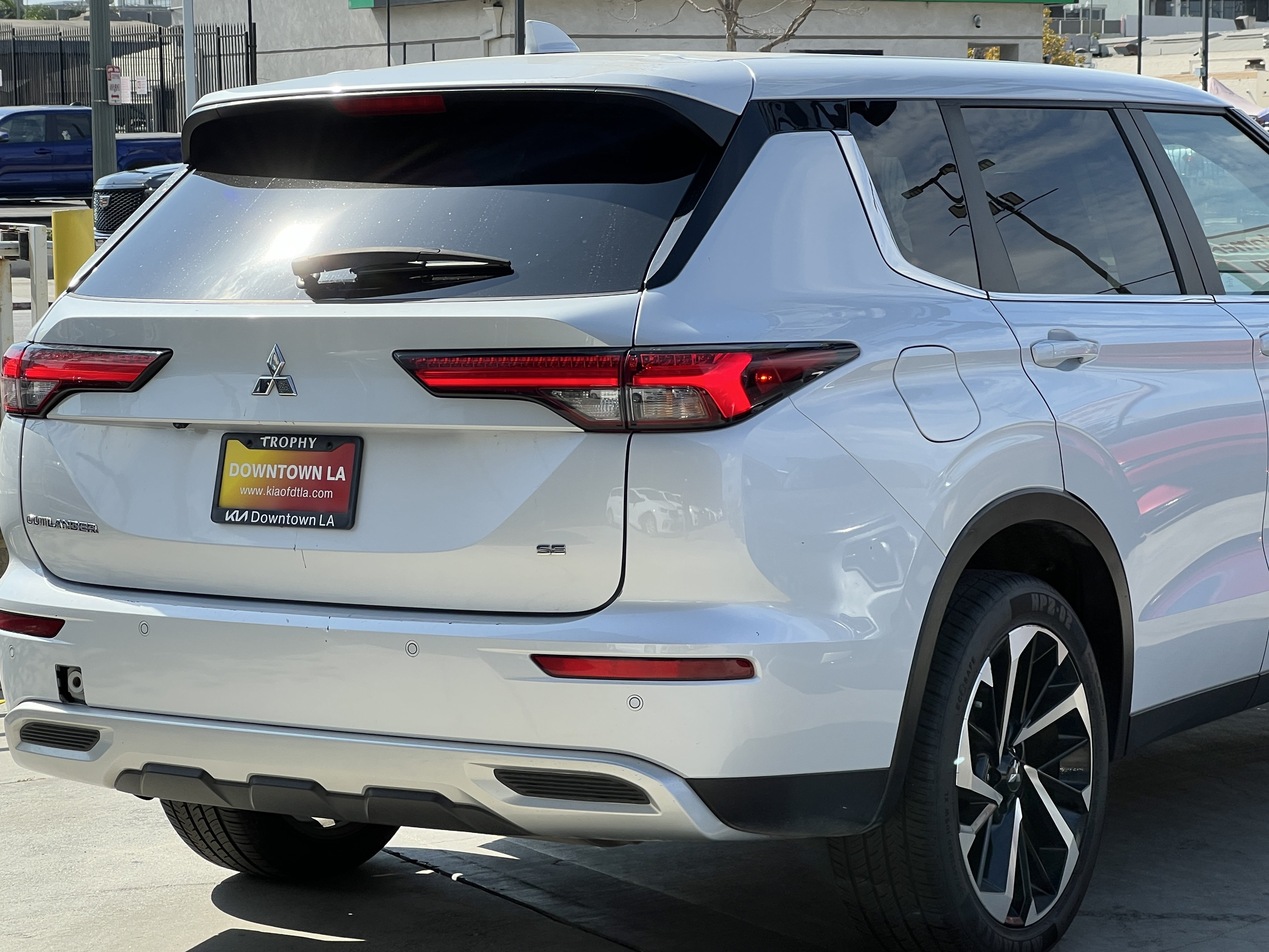Used 2024 Mitsubishi Outlander SE FWD image 7