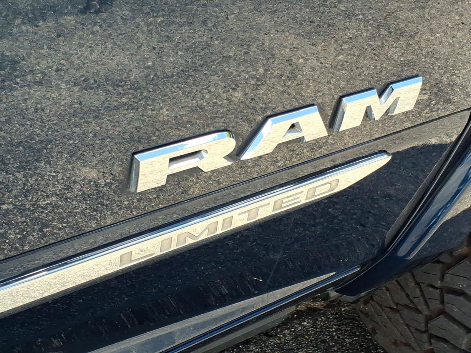 Used 2023 RAM 2500 Limited AWD/4WD image 4