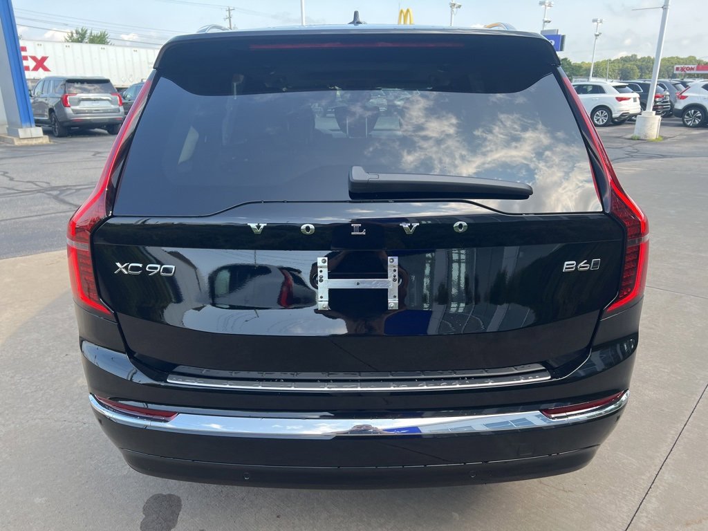 New 2026 Volvo XC90 B6 Plus w/ Protection Package Premier image 4
