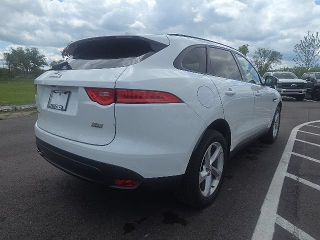 Used 2017 Jaguar F-PACE Premium AWD/4WD image 8
