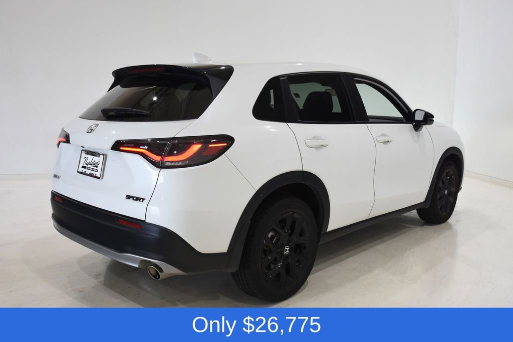 Used 2023 Honda HR-V Sport image 4