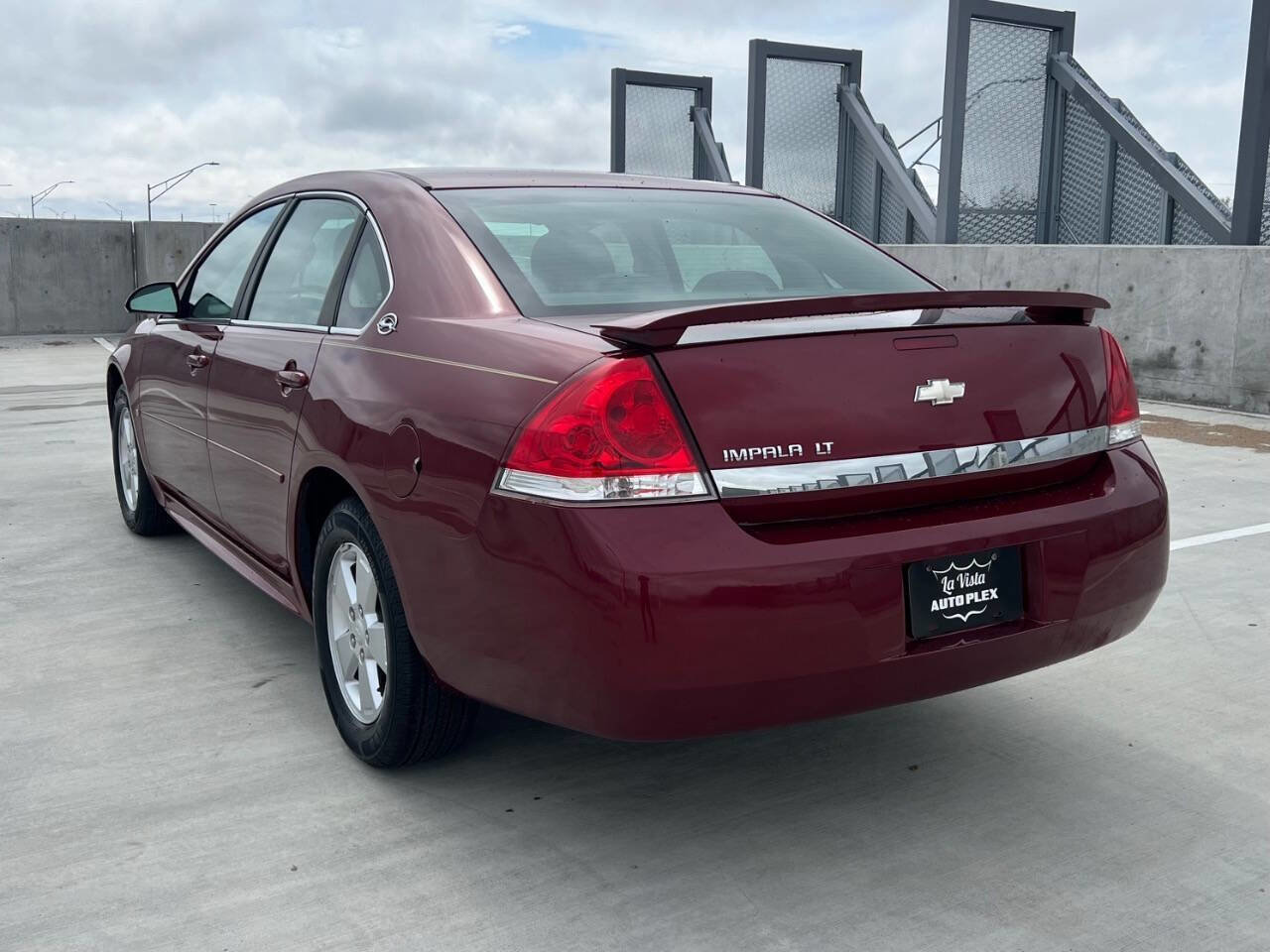 Used 2009 Chevrolet Impala LT FWD image 7