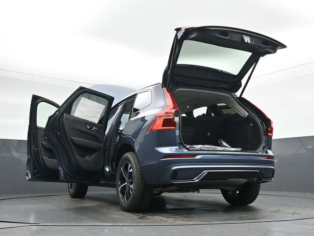 New 2026 Volvo XC60 B5 Core w/ Climate Package image 54