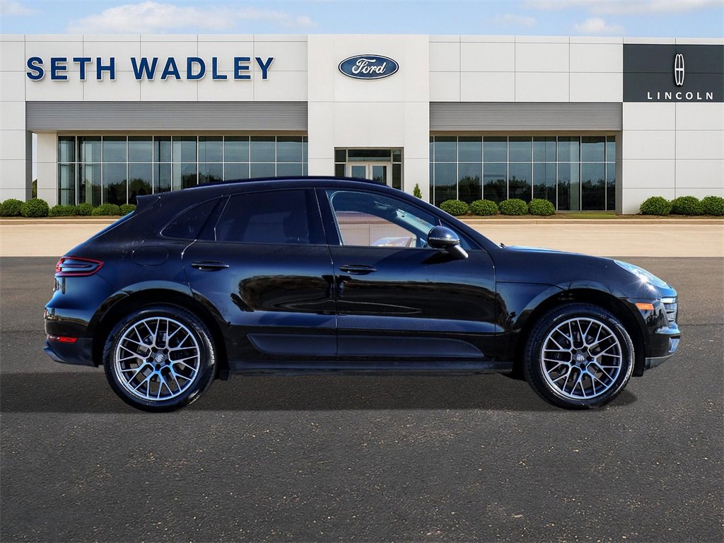 Used 2018 Porsche Macan Base image 8
